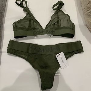 Brand new Calvin Klein set
